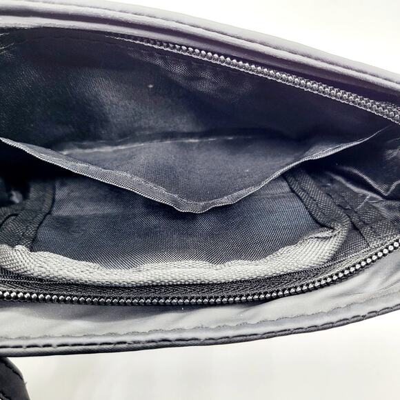 The Bump Black Hexagon Bag Bubble Mini Zip Closure Wristlet Pouch Bag - Picture 4 of 9